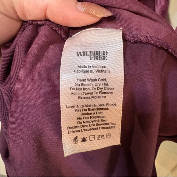 Aritzia Wilfred Free Velvet Long Sleeve Wrap Midi Dress Purple‎ Burgundy XS Slit - Picture 7 of 7